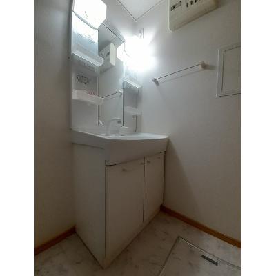 エルヴェ・クレール 201【管理NO：1-016022301-02010】 ★家具家電は申し込み後に搬入しますの物件画像