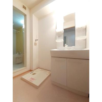 カーサ・ミトモⅡ 102【管理NO：1-015814002-01020】 ★家具家電は申し込み後に搬入します★の物件画像
