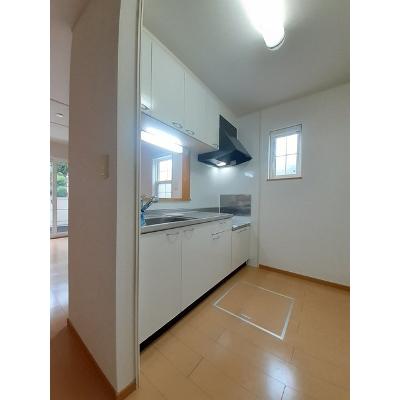 Ｆｏｒｅｓｔ　Ｃｒａｎｅ　Ａ 103【管理NO：1-015414201-01030】 ★家具家電は申し込み後に搬入しますの物件画像
