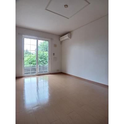 アンビエンテⅡ 103【管理NO：1-015322002-01030】 ★家具家電は申し込み後に搬入しますの物件画像