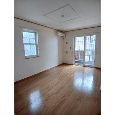 アクテュエルＴ 105【管理NO：1-013167401-01040】 ★家具家電は申し込み後に搬入しますの物件画像