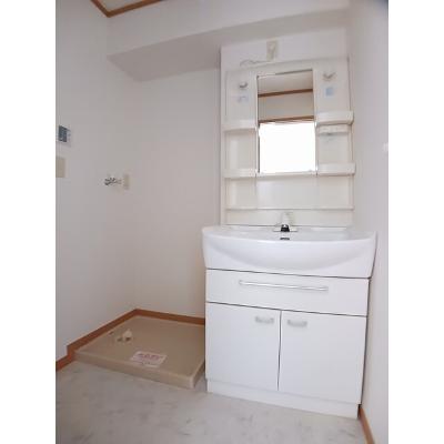 ロックガーデン　Ｃ 102【管理NO：1-012635203-01020】 ★家具家電は申し込み後に搬入します★の物件画像