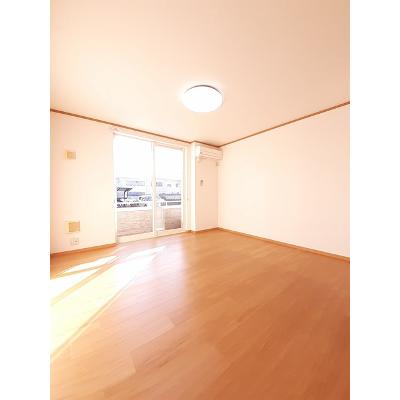 プラシードカーサⅡ 101【管理NO：1-012573102-01010】 ★家具家電は申し込み後に搬入します★の物件画像