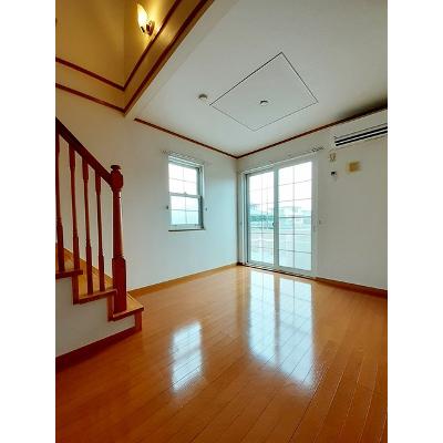 ル　トワ　ヴェ－ルＡ 101【管理NO：1-012561601-01010】 ★家具家電は申し込み後に搬入しますの物件画像