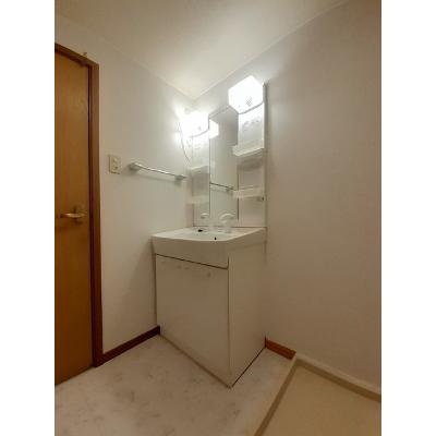 ソル・サリエンテＢ 102【管理NO：1-009375602-01020】 ★家具家電は申し込み後に搬入します★の物件画像