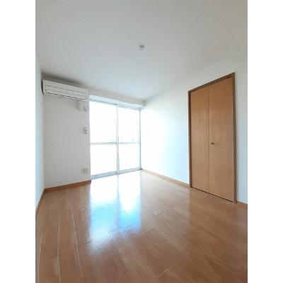 エルディム小栗 101【管理NO：1-009305901-01010】 ★家具家電は申し込み後に搬入しますの物件画像