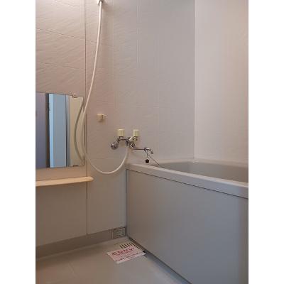 グリーンフィール 101【管理NO：1-007907401-01010】 ★家具家電は申し込み後に搬入します★の物件画像