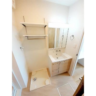 イリアンソス 206【管理NO：1-027001801-02060】 ★家具家電は申し込み後に搬入しますの物件画像