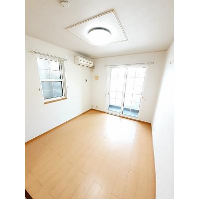 ゴールデン・リリィＣ 102【管理NO：1-015240701-01020】 ★家具家電は申し込み後に搬入しますの物件画像