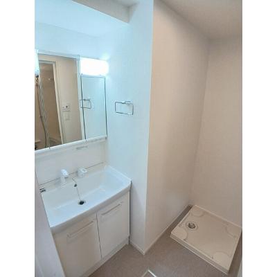 メゾンドラフォーレリーヴル　Ⅲ 105【管理NO：1-028314901-01050】 ★家具家電は申し込み後に搬入しますの物件画像