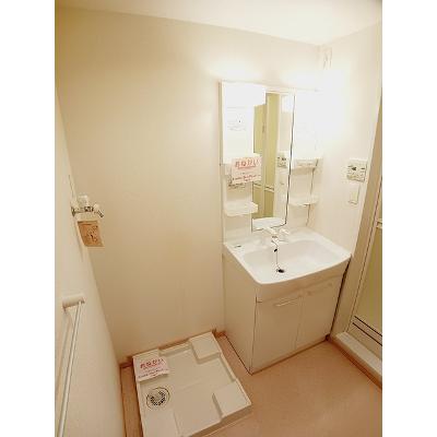 ヴィオラ　Ｙ．Ｋ 102【管理NO：1-017715901-01020】 ★家具家電は申し込み後に搬入します★の物件画像