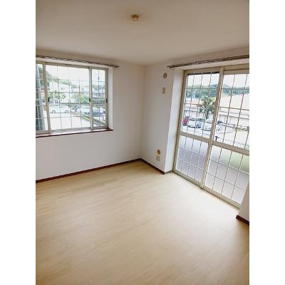 ヴィラ緑ヶ丘 101【管理NO：1-010222601-01010】 ★家具家電は申し込み後に搬入しますの物件画像