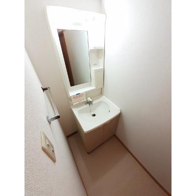 ラ・フォーレ　緑ヶ丘　Ｉ 202【管理NO：1-009423901-02020】 ★家具家電は申し込み後に搬入しますの物件画像