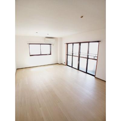 メゾン山崎 202【管理NO：1-004443301-02020】 ★家具家電は申し込み後に搬入しますの物件画像