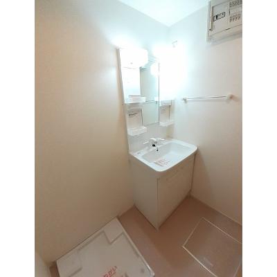 ル　スヴニール 201【管理NO：1-019389101-02010】 ★家具家電は申し込み後に搬入しますの物件画像