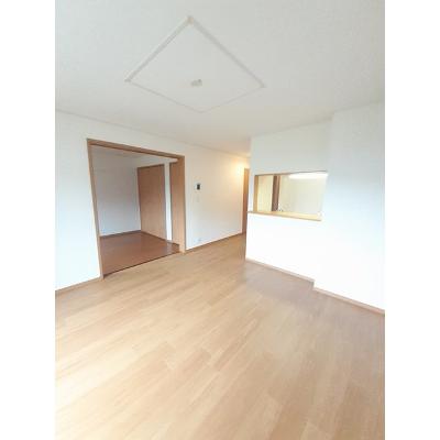 Ｔｏｗａ 102【管理NO：1-014158501-01020】 ★家具家電は申し込み後に搬入します★の物件画像