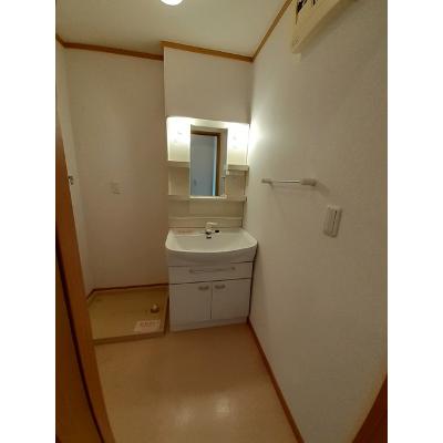 アルバーダ・ＫⅠ 101【管理NO：1-012874301-01010】 ★家具家電は申し込み後に搬入しますの物件画像