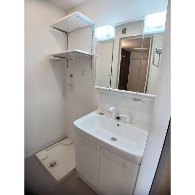 スリール 103【管理NO：1-027949701-01030】 ★家具家電は申し込み後に搬入しますの物件画像