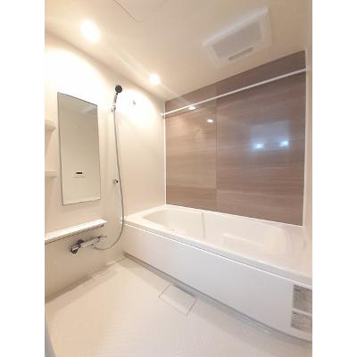 シンフォニーⅣ 105【管理NO：1-026470101-01040】 ★家具家電は申し込み後に搬入します★の物件画像