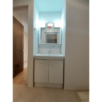 シンフォニーⅣ 105【管理NO：1-026470101-01040】 ★家具家電は申し込み後に搬入します★の物件画像