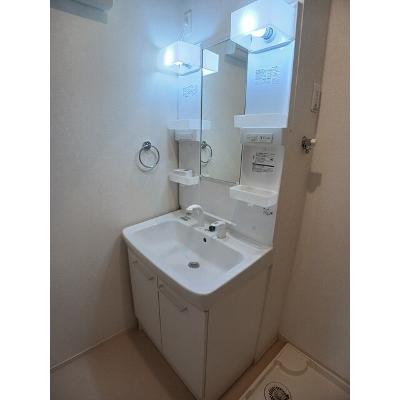 グラン・シャリオ 102【管理NO：1-023732101-01020】 ★家具家電は申し込み後に搬入します★の物件画像