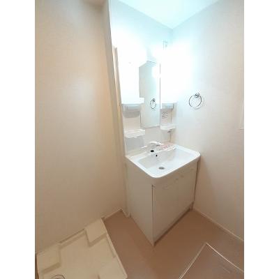カローレ 101【管理NO：1-023199001-01010】 ★家具家電は申し込み後に搬入しますの物件画像
