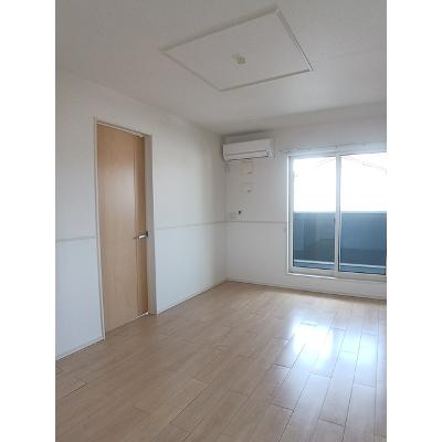 リバーガーデン 202【管理NO：1-023180001-02020】 ★家具家電は申し込み後に搬入しますの物件画像