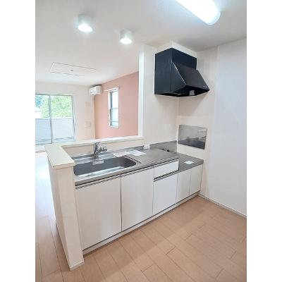 橙Ⅰ棟 202【管理NO：1-018878101-02020】 ★家具家電は申し込み後に搬入します★の物件画像