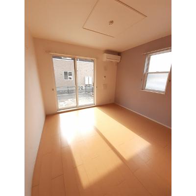 ひまわり 105【管理NO：1-017592701-01040】 ★家具家電は申し込み後に搬入します★の物件画像