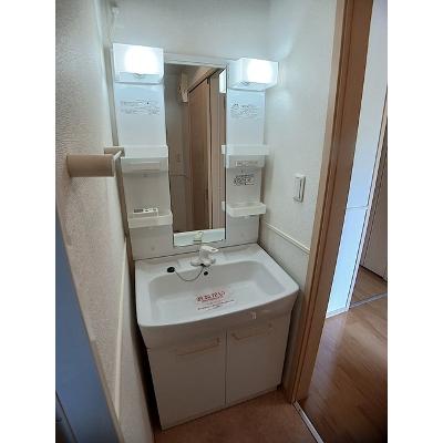 カーサ・エテルノ 102【管理NO：1-015963501-01020】 ★家具家電は申し込み後に搬入しますの物件画像