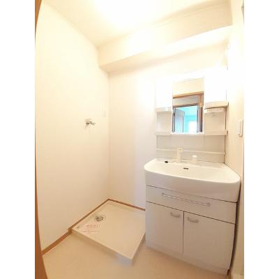 ルージュ 105【管理NO：1-013977401-01040】 ★家具家電は申し込み後に搬入します★の物件画像
