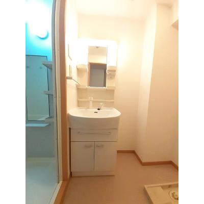 Ｓｍａｌｌ　Ｌｕｘｕｒｙ 202【管理NO：1-012540101-02020】 ★家具家電は申し込み後に搬入します★の物件画像