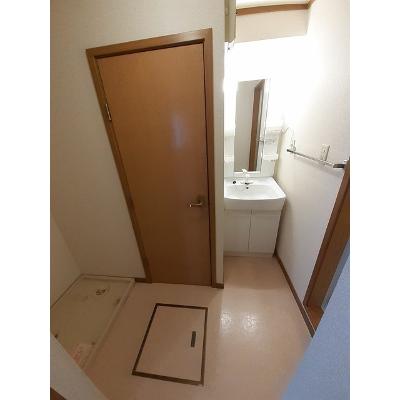クレストハイムＣ 102【管理NO：1-006973003-01020】 ★家具家電は申し込み後に搬入しますの物件画像