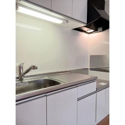ラヴィータ　Ⅱ 202【管理NO：1-018647302-02020】 ★家具家電は申し込み後に搬入します★の物件画像