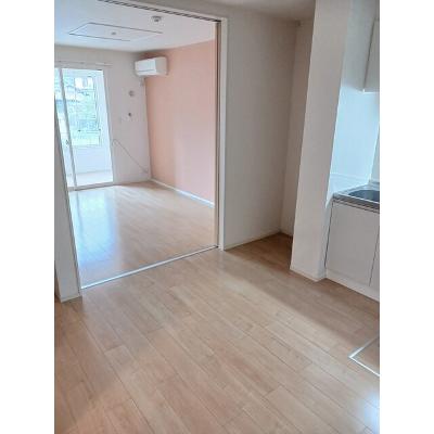 エルヴィータ・ウーノ 102【管理NO：1-022878401-01020】 ★家具家電は申し込み後に搬入しますの物件画像