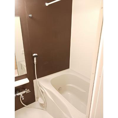 エルヴィータ・ウーノ 102【管理NO：1-022878401-01020】 ★家具家電は申し込み後に搬入しますの物件画像