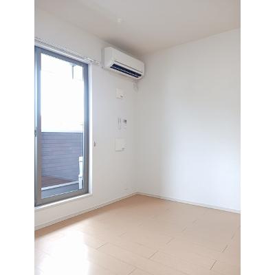 サンジャルダン 203【管理NO：1-020467001-02030】 ★家具家電は申し込み後に搬入します★の物件画像