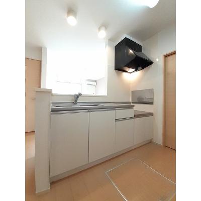 サンフォレスト 101【管理NO：1-018523901-01010】 ★家具家電は申し込み後に搬入しますの物件画像