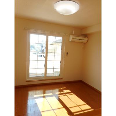 リバーサイドＭＫ 202【管理NO：1-013847101-02020】 ★家具家電は申し込み後に搬入します★の物件画像