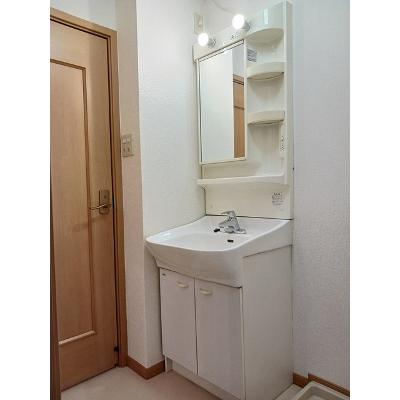 ラフィーネＡＹＡ　Ⅱ 102【管理NO：1-011384801-01020】 ★家具家電は申し込み後に搬入しますの物件画像