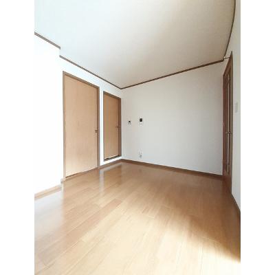リンデンバウム・ナンバ 102【管理NO：1-007847201-01020】 ★家具家電は申し込み後に搬入しますの物件画像