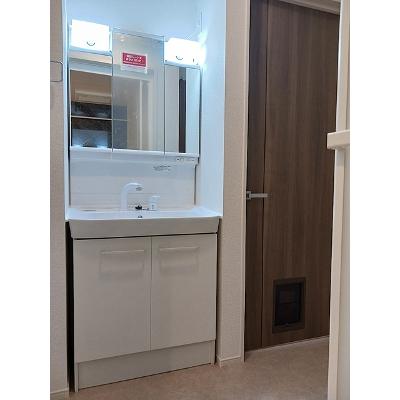 アルバータ　セレーノ 101【管理NO：1-028408201-01010】 ★家具家電は申し込み後に搬入します★の物件画像