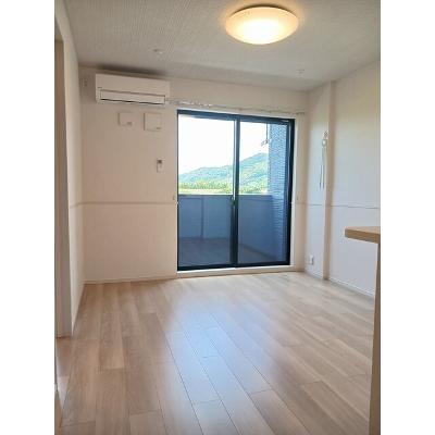 メルヴェーユ 103【管理NO：1-028355601-01030】 ★家具家電は申し込み後に搬入します★の物件画像