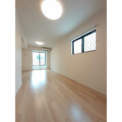 シオン伊部Ａ 101【管理NO：1-026609801-01010】 ★家具家電は申し込み後に搬入します★の物件画像