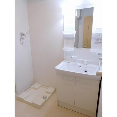 コッティ・ノイ 201【管理NO：1-022216801-02010】 ★家具家電は申し込み後に搬入します★の物件画像