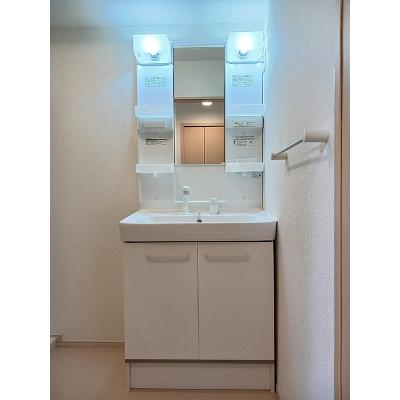 ベラ・ル－チェⅡ 203【管理NO：1-020217101-02030】 ★家具家電は申し込み後に搬入します★の物件画像