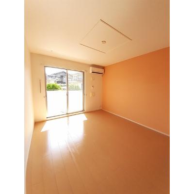 プリムラ 102【管理NO：1-019173001-01020】 ★家具家電は申し込み後に搬入します★の物件画像