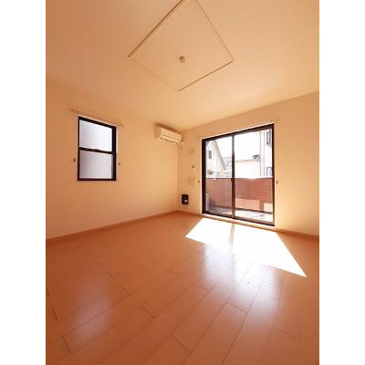 スマイリー乙多見Ｃ 101【管理NO：1-016930201-01010】 ★家具家電は申し込み後に搬入します★の物件画像