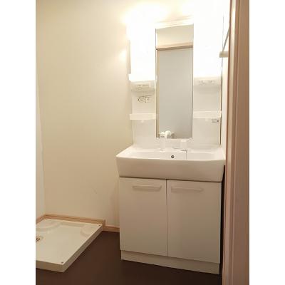クレメント・エス 101【管理NO：1-015352001-01010】 ★家具家電は申し込み後に搬入します★の物件画像