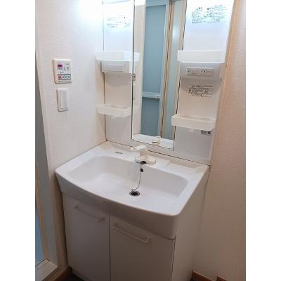 ブルック　サイド 101【管理NO：1-015328001-01010】 ★家具家電は申し込み後に搬入しますの物件画像